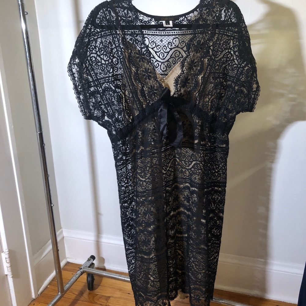 💥3 for $20💥 Black lace overlay dress